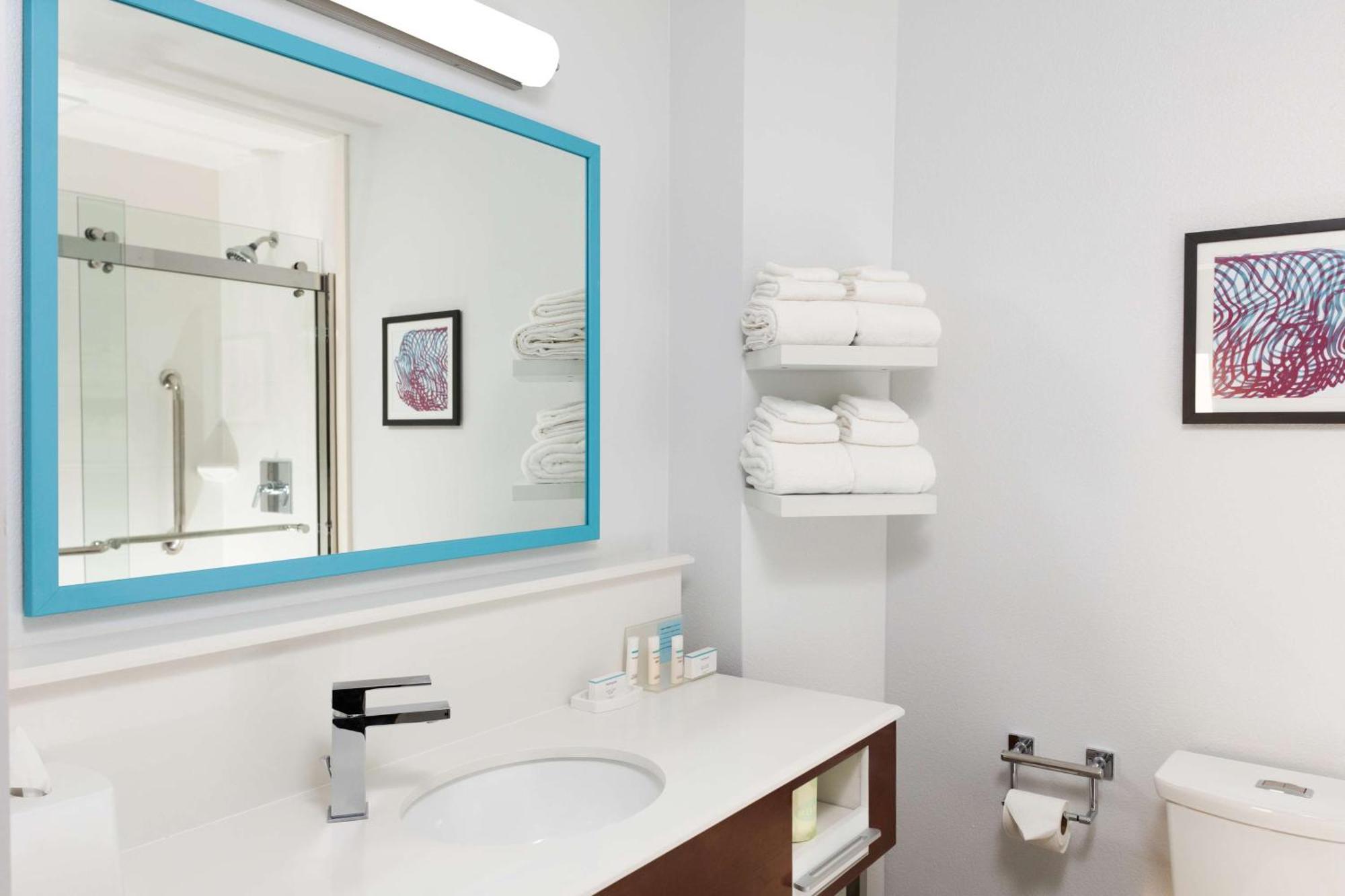 Hampton Inn By Hilton Concord/Bow Extérieur photo